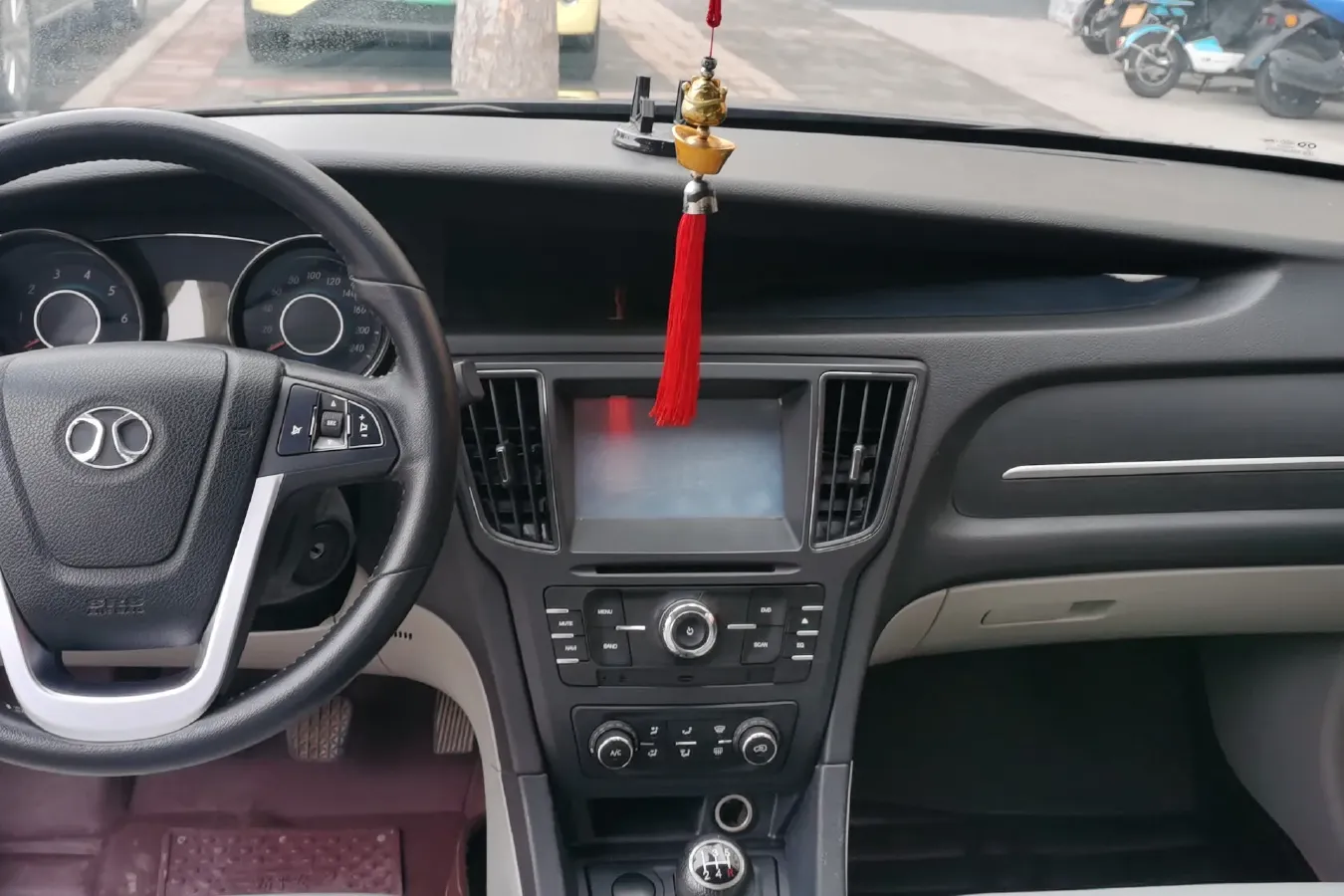 2014 BeiJing Auto Senova D50 1.5L 113HP L4 5MT,autocango,china used car exporter,china ev exporter,chinese used car exporter,chinese used ev exporter