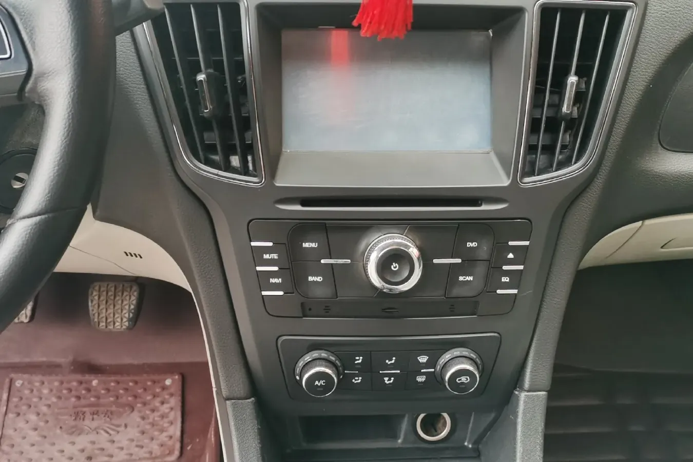 2014 BeiJing Auto Senova D50 1.5L 113HP L4 5MT,autocango,china used car exporter,china ev exporter,chinese used car exporter,chinese used ev exporter