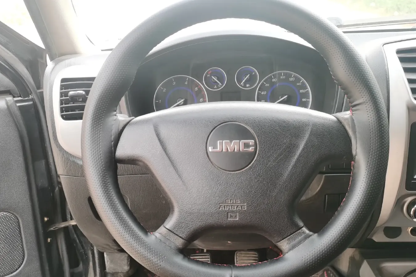 2016 JMC BaoDian 2.9T 125HP L4 5MT,autocango,china used car exporter,china ev exporter,chinese used car exporter,chinese used ev exporter