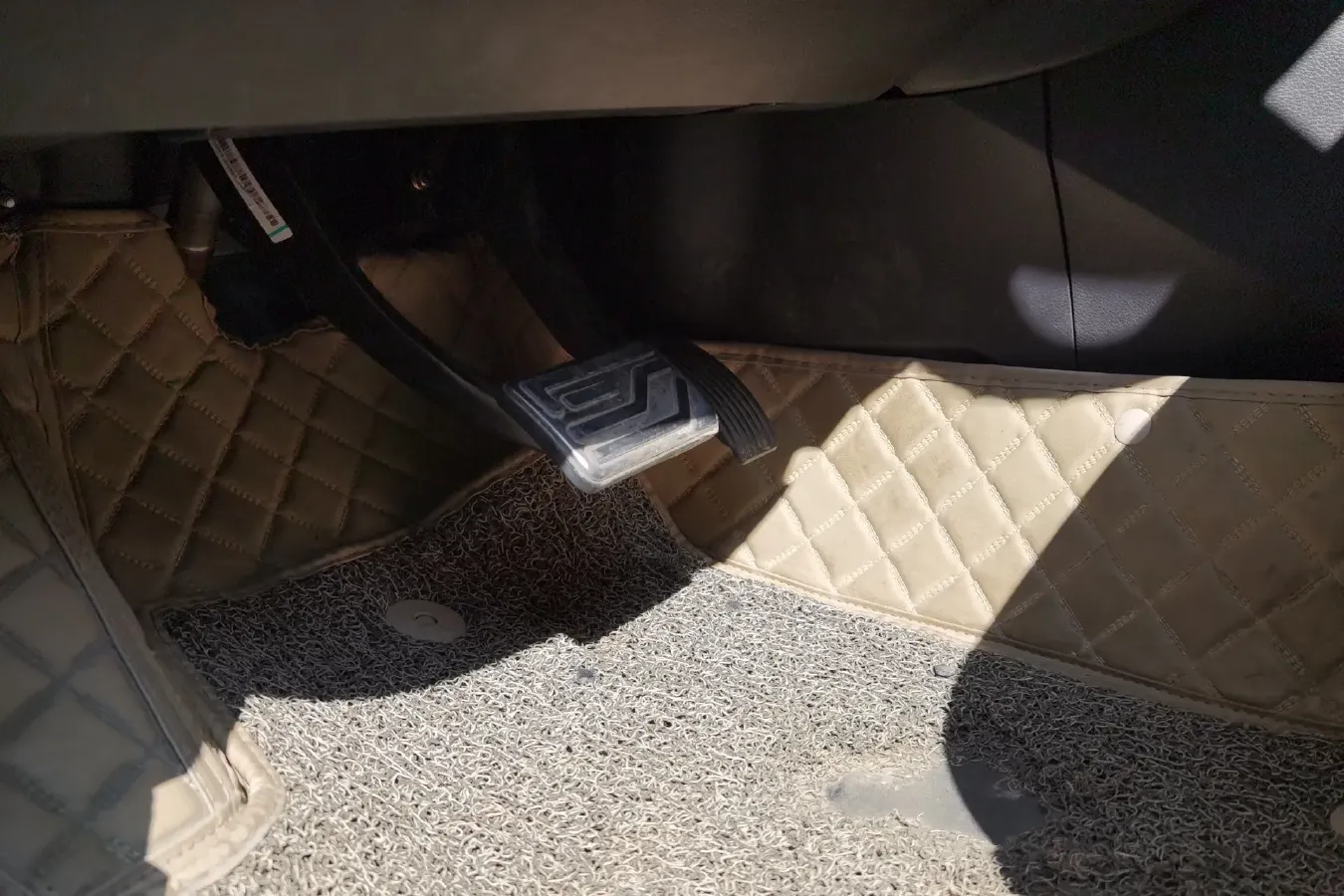 2016 Landwind X7 2.0T 190HP L4 8AT,autocango,china used car exporter,china ev exporter,chinese used car exporter,chinese used ev exporter