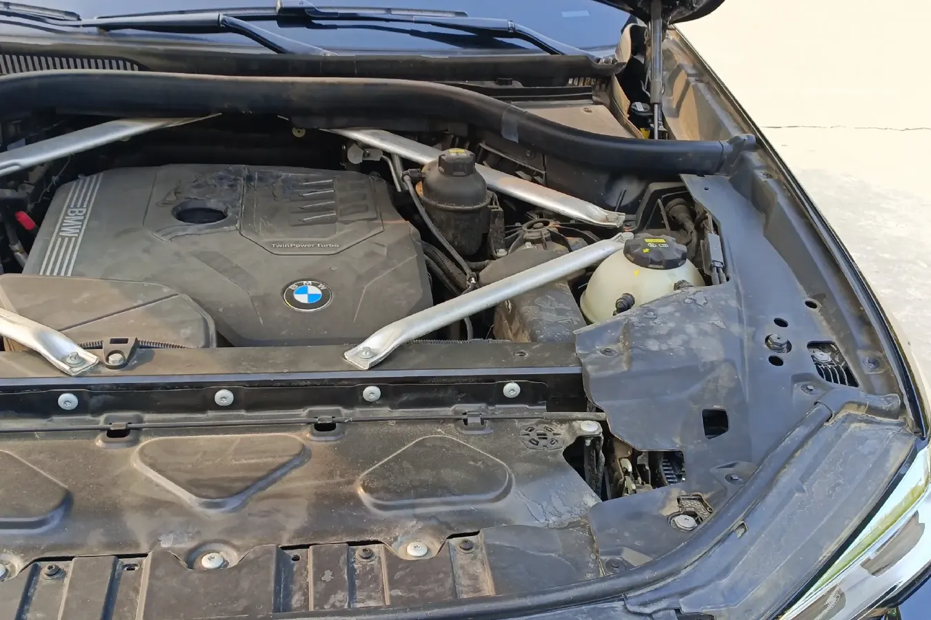 2020 BMW X5 2.0T 265HP L4 8AT,autocango,china used car exporter,china ev exporter,chinese used car exporter,chinese used ev exporter