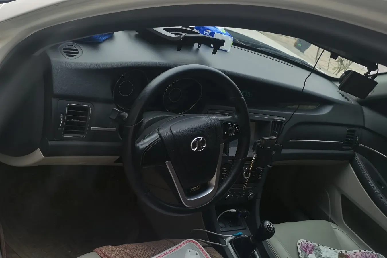 2015 BeiJing Auto Senova D50 1.5L 113HP L4 5MT,autocango,china used car exporter,china ev exporter,chinese used car exporter,chinese used ev exporter