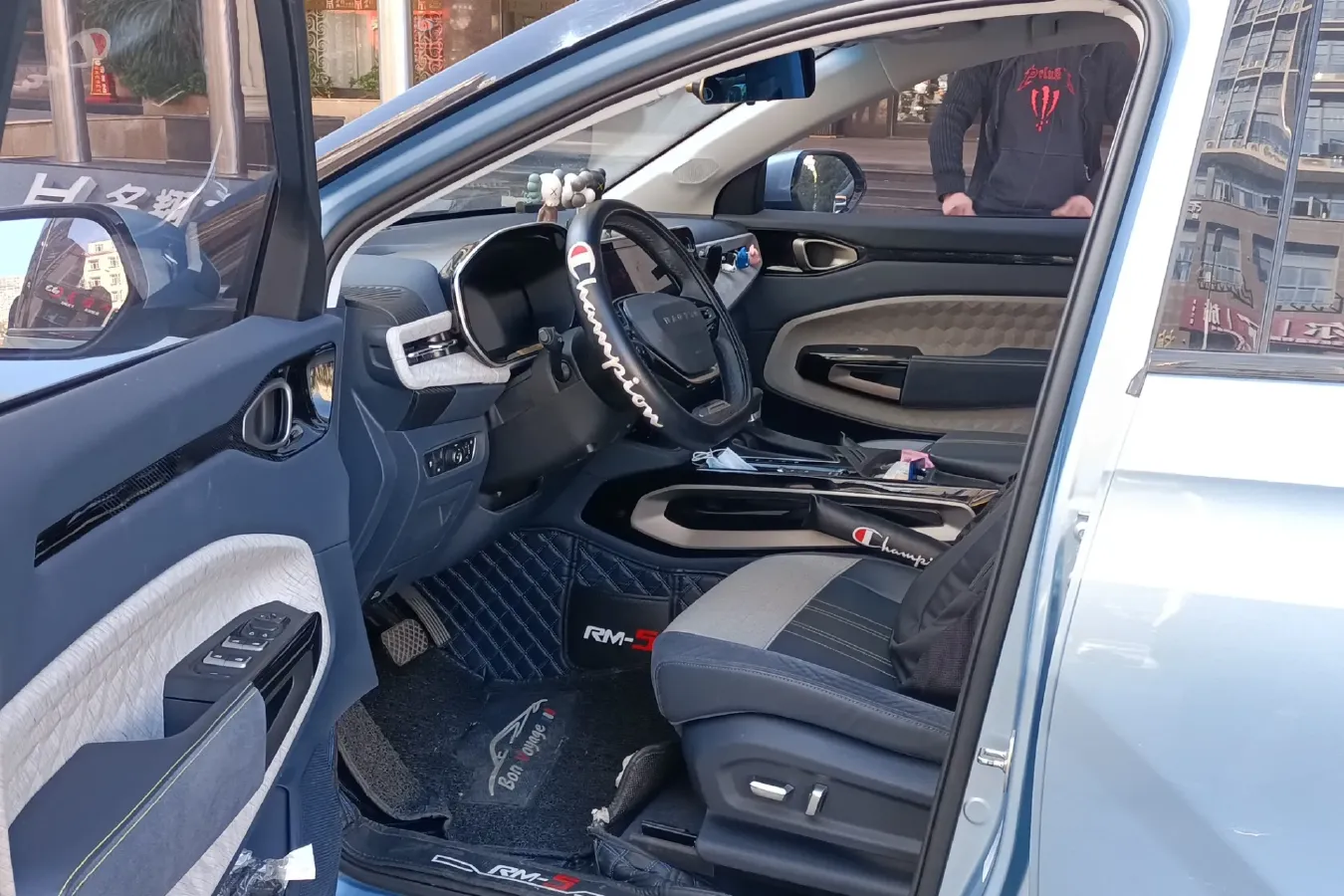 2019 BaoJun RM-5 1.5T 147HP L4 CVT,autocango,china used car exporter,china ev exporter,chinese used car exporter,chinese used ev exporter