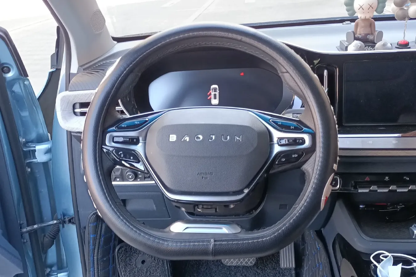 2019 BaoJun RM-5 1.5T 147HP L4 CVT,autocango,china used car exporter,china ev exporter,chinese used car exporter,chinese used ev exporter