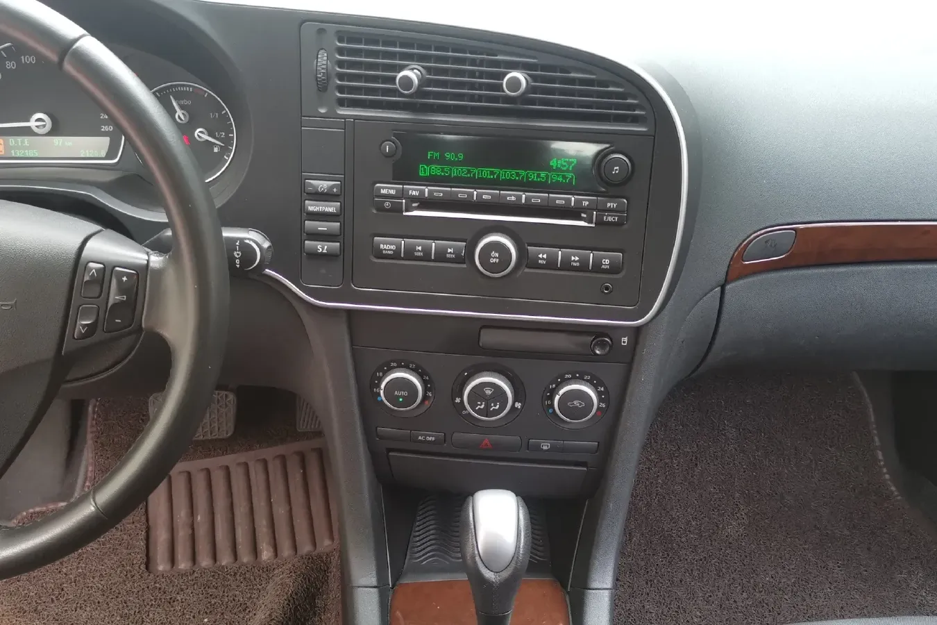 2008 Saab 9-3 2.0T 175HP L4 5AT,autocango,china used car exporter,china ev exporter,chinese used car exporter,chinese used ev exporter