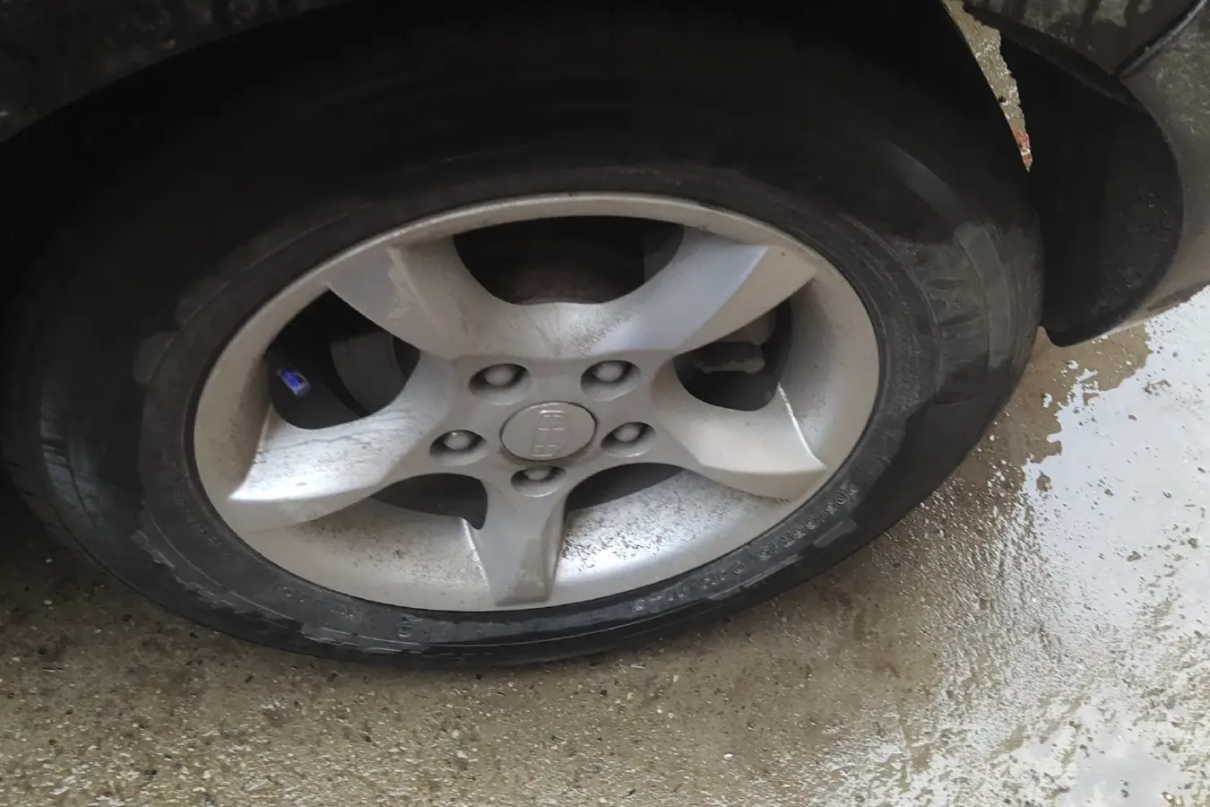 2010 Geely Emgrand Classic 1.5L 106HP L4 5MT,autocango,china used car exporter,china ev exporter,chinese used car exporter,chinese used ev exporter