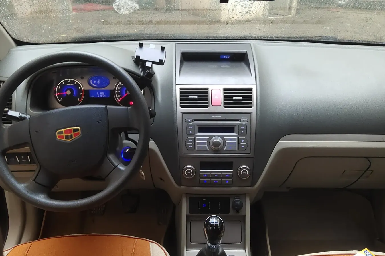 2010 Geely Emgrand Classic 1.5L 106HP L4 5MT,autocango,china used car exporter,china ev exporter,chinese used car exporter,chinese used ev exporter