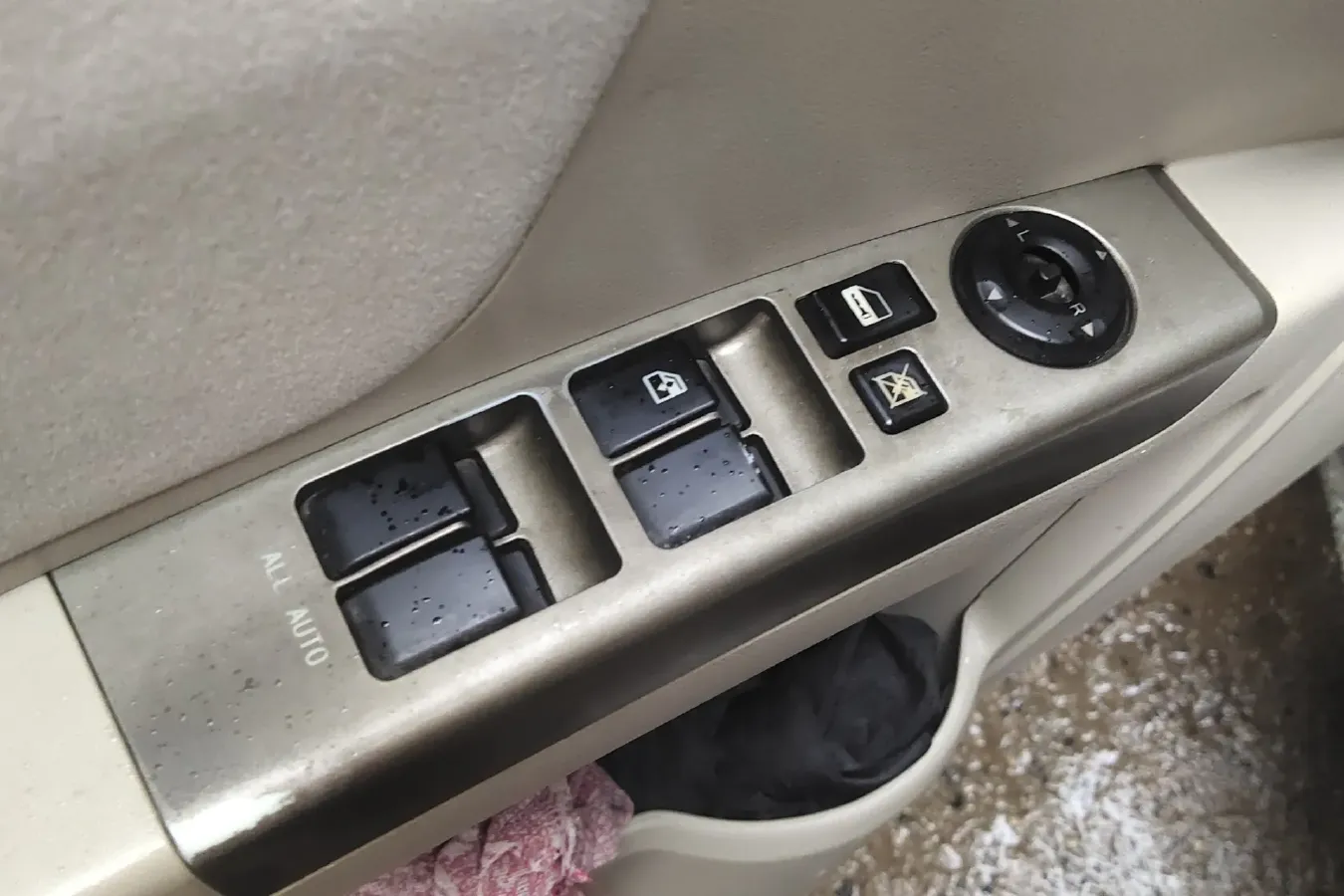 2010 Geely Emgrand Classic 1.5L 106HP L4 5MT,autocango,china used car exporter,china ev exporter,chinese used car exporter,chinese used ev exporter