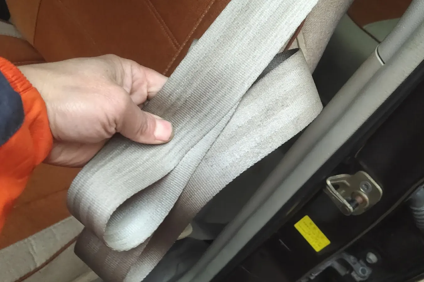 2010 Geely Emgrand Classic 1.5L 106HP L4 5MT,autocango,china used car exporter,china ev exporter,chinese used car exporter,chinese used ev exporter