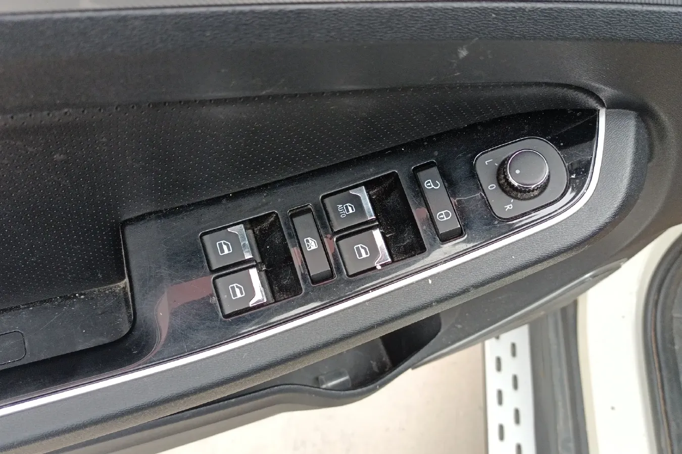 2016 BeiJing Auto Senova X55 1.5T 150HP L4 6MT,autocango,china used car exporter,china ev exporter,chinese used car exporter,chinese used ev exporter