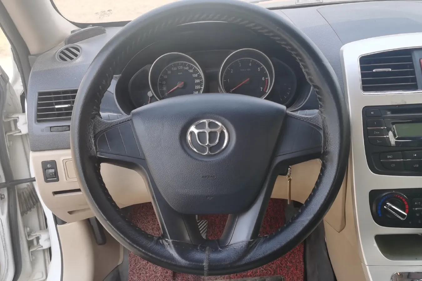 2013 Brilliance Auto H330 1.5L 105HP L4 5MT,autocango,china used car exporter,china ev exporter,chinese used car exporter,chinese used ev exporter