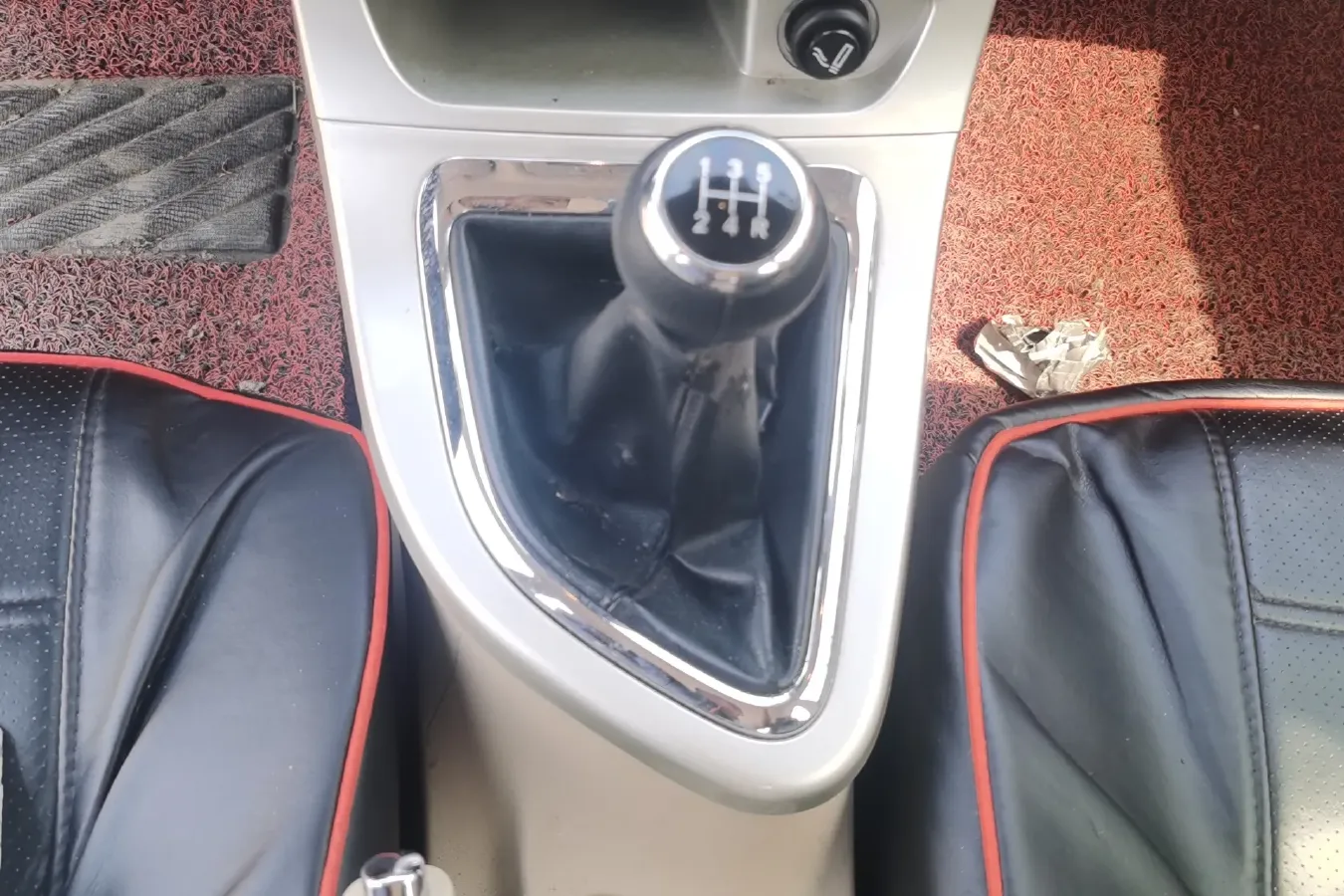 2013 Brilliance Auto H330 1.5L 105HP L4 5MT,autocango,china used car exporter,china ev exporter,chinese used car exporter,chinese used ev exporter