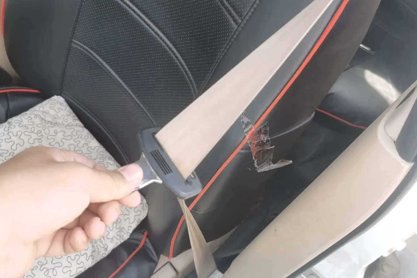 2013 Brilliance Auto H330 1.5L 105HP L4 5MT,autocango,china used car exporter,china ev exporter,chinese used car exporter,chinese used ev exporter