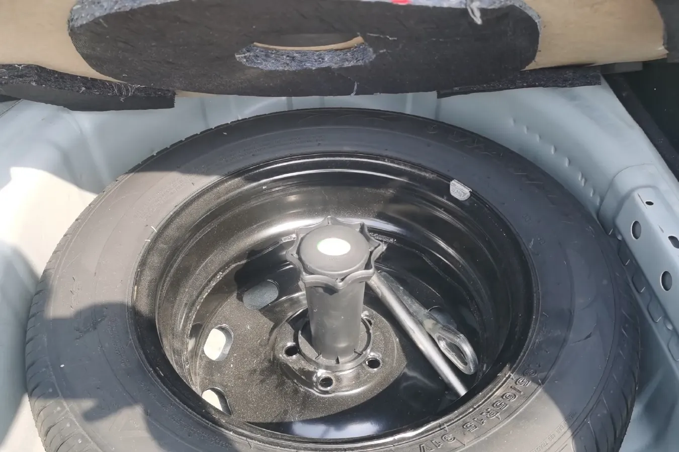 2013 Brilliance Auto H330 1.5L 105HP L4 5MT,autocango,china used car exporter,china ev exporter,chinese used car exporter,chinese used ev exporter