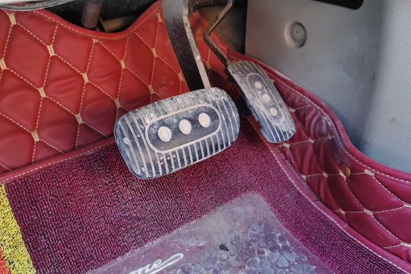 2006 Nissan Geniss 1.8L 126HP L4 4AT,autocango,china used car exporter,china ev exporter,chinese used car exporter,chinese used ev exporter