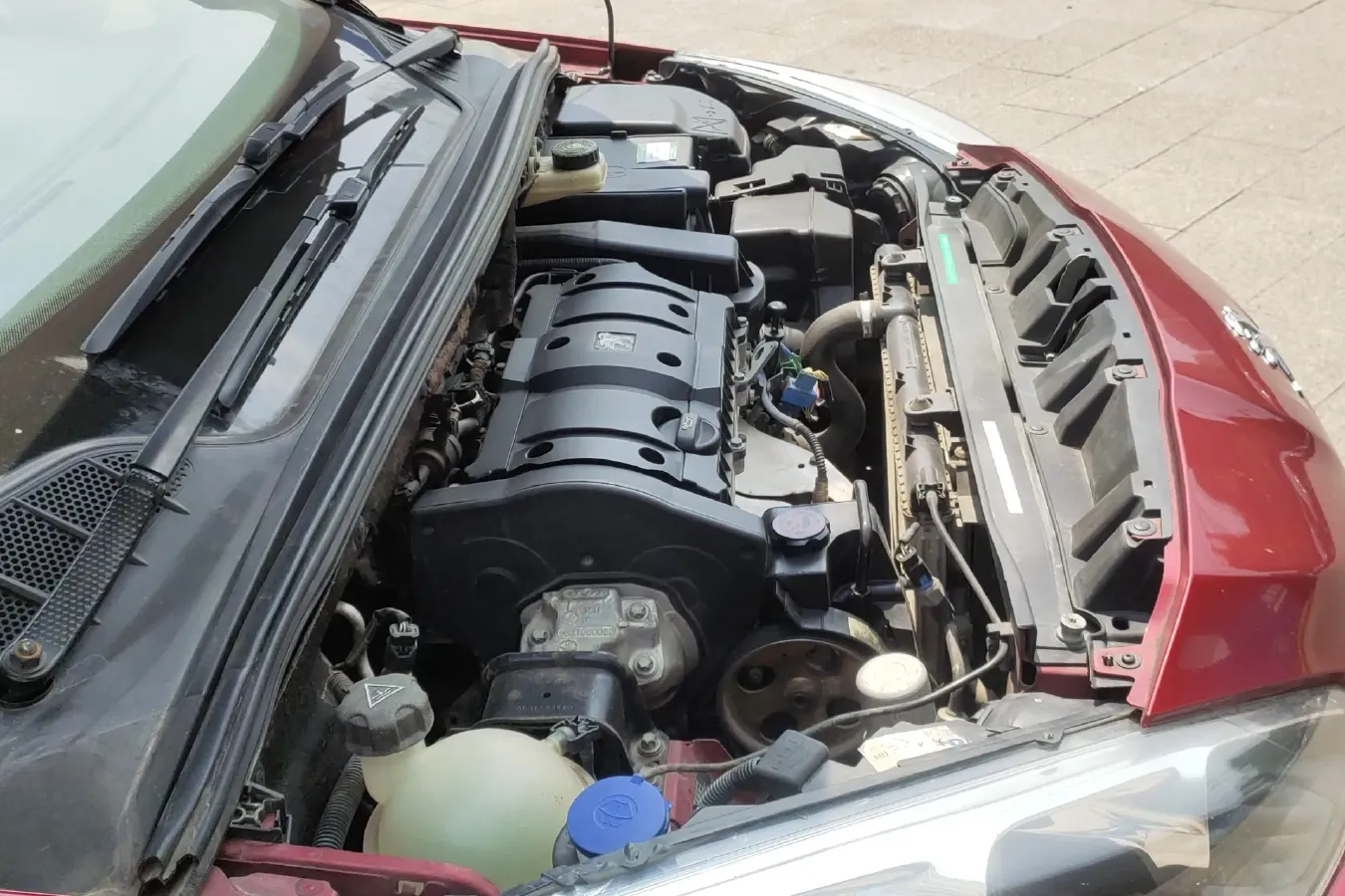 2012 Peugeot 308 1.6L 106HP L4 4AT,autocango,china used car exporter,china ev exporter,chinese used car exporter,chinese used ev exporter