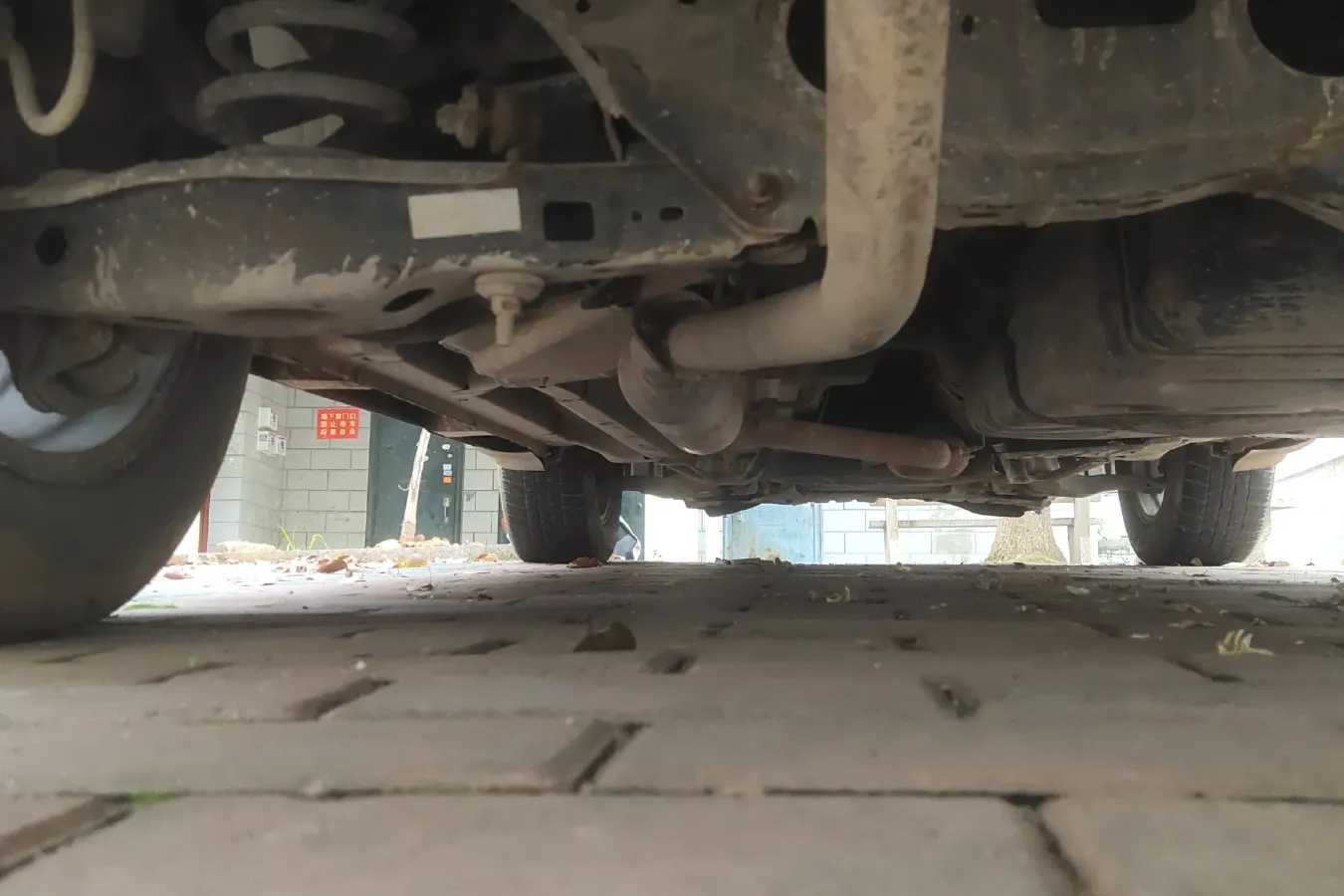 2014 Landwind X5 2.0T 190HP L4 8AT,autocango,china used car exporter,china ev exporter,chinese used car exporter,chinese used ev exporter