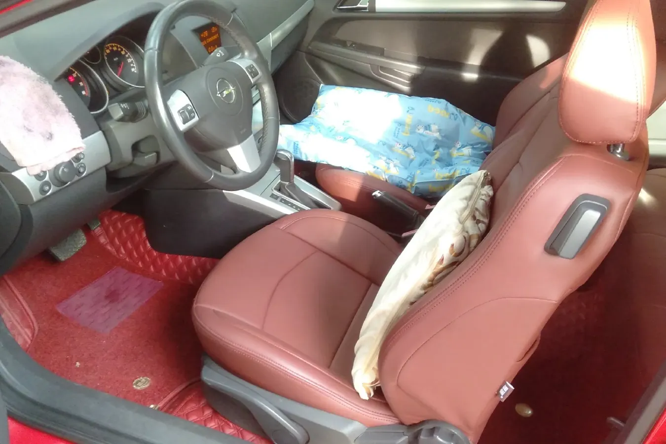 2010 Opel Astra 1.8L 140HP L4 4AT,autocango,china used car exporter,china ev exporter,chinese used car exporter,chinese used ev exporter