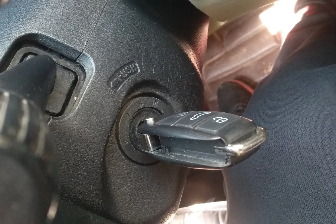 2008 BYD F6 2.0L 140HP L4 5MT,autocango,china used car exporter,china ev exporter,chinese used car exporter,chinese used ev exporter