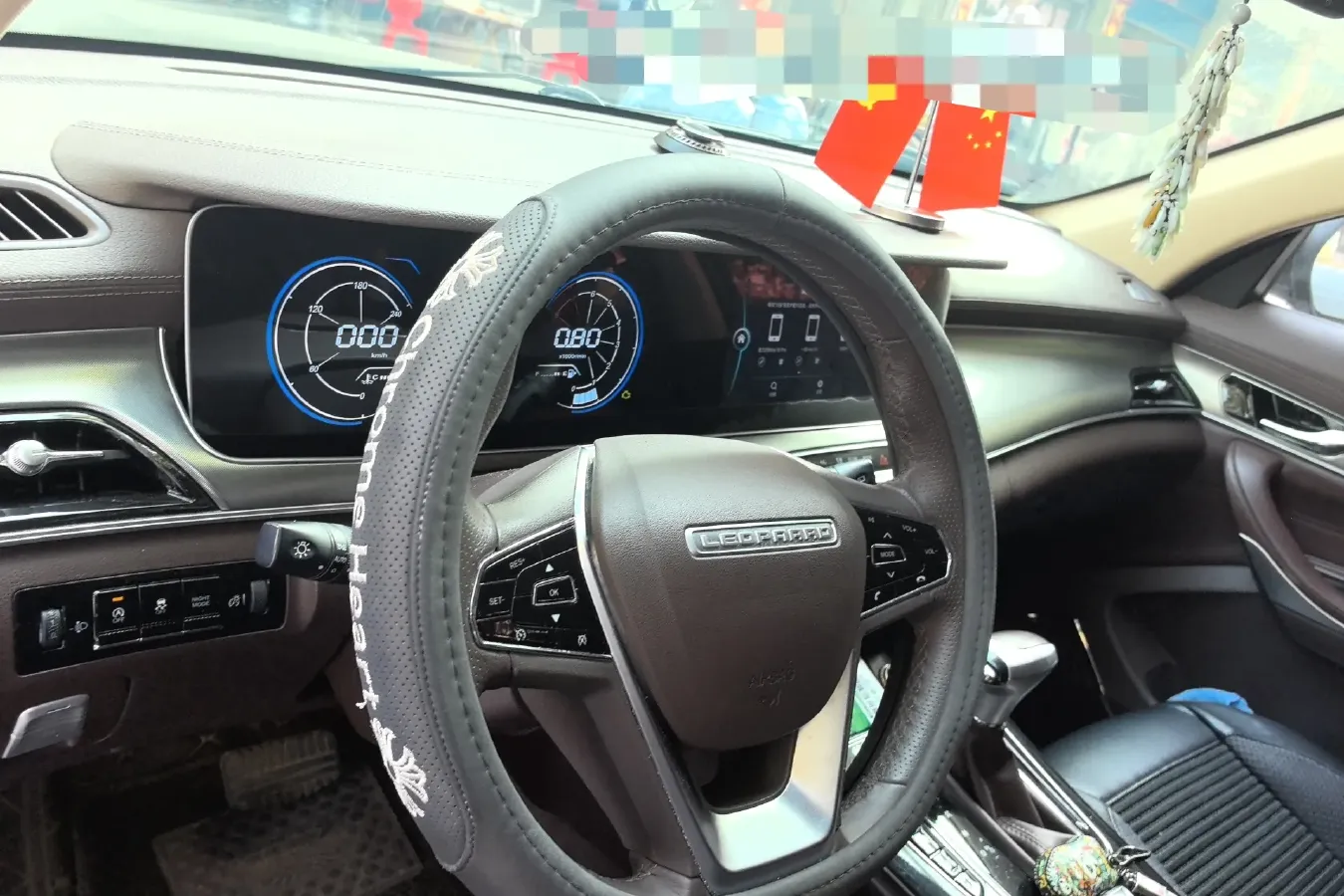 2018 Leopaard Mattu 1.6T 200HP L4 6DCT,autocango,china used car exporter,china ev exporter,chinese used car exporter,chinese used ev exporter