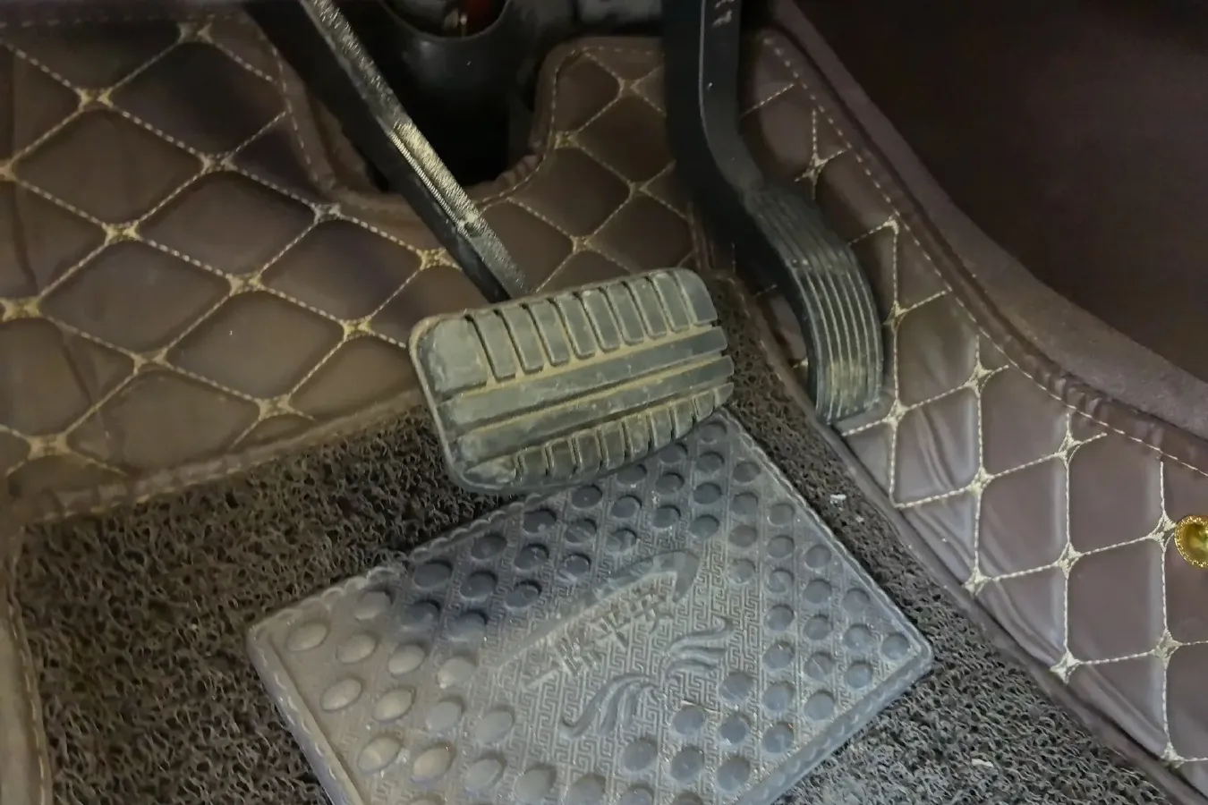 2018 Leopaard Mattu 1.6T 200HP L4 6DCT,autocango,china used car exporter,china ev exporter,chinese used car exporter,chinese used ev exporter