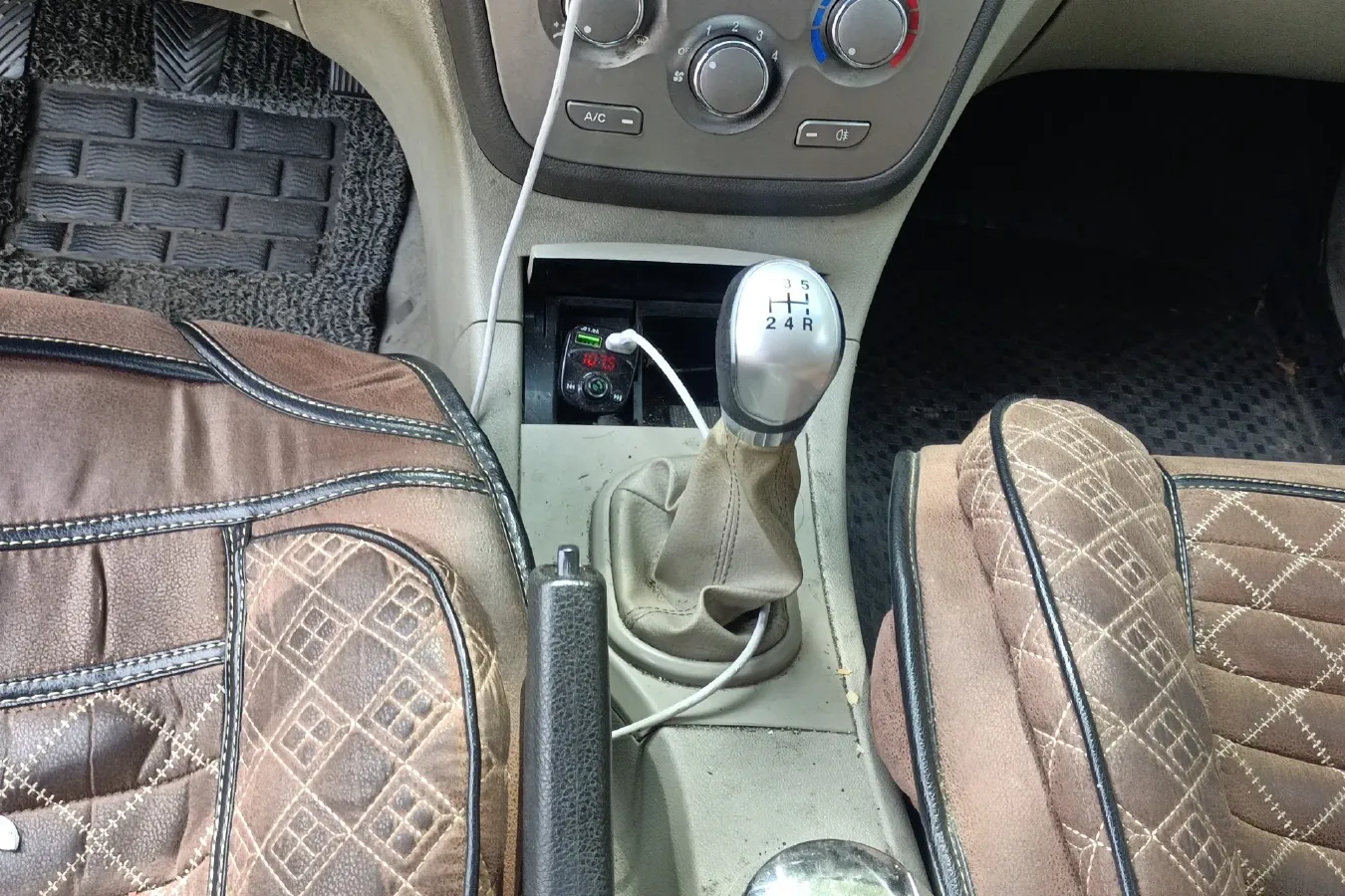 2012 JAC HeYue 1.5L 113HP L4 5MT,autocango,china used car exporter,china ev exporter,chinese used car exporter,chinese used ev exporter