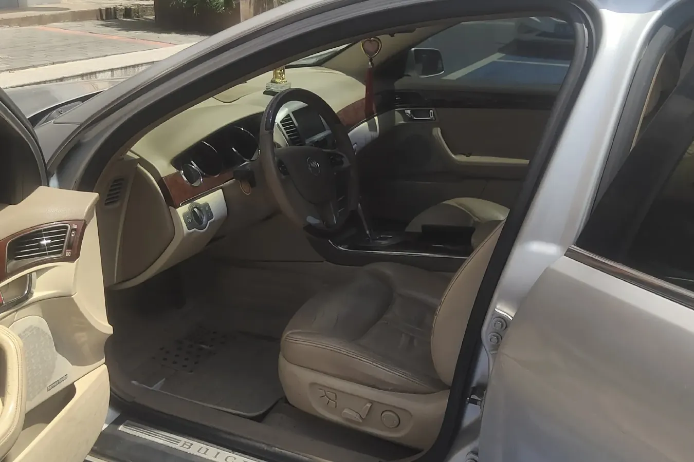 2007 Buick Park Avenue 2.8L 201HP V6 5AT,autocango,china used car exporter,china ev exporter,chinese used car exporter,chinese used ev exporter