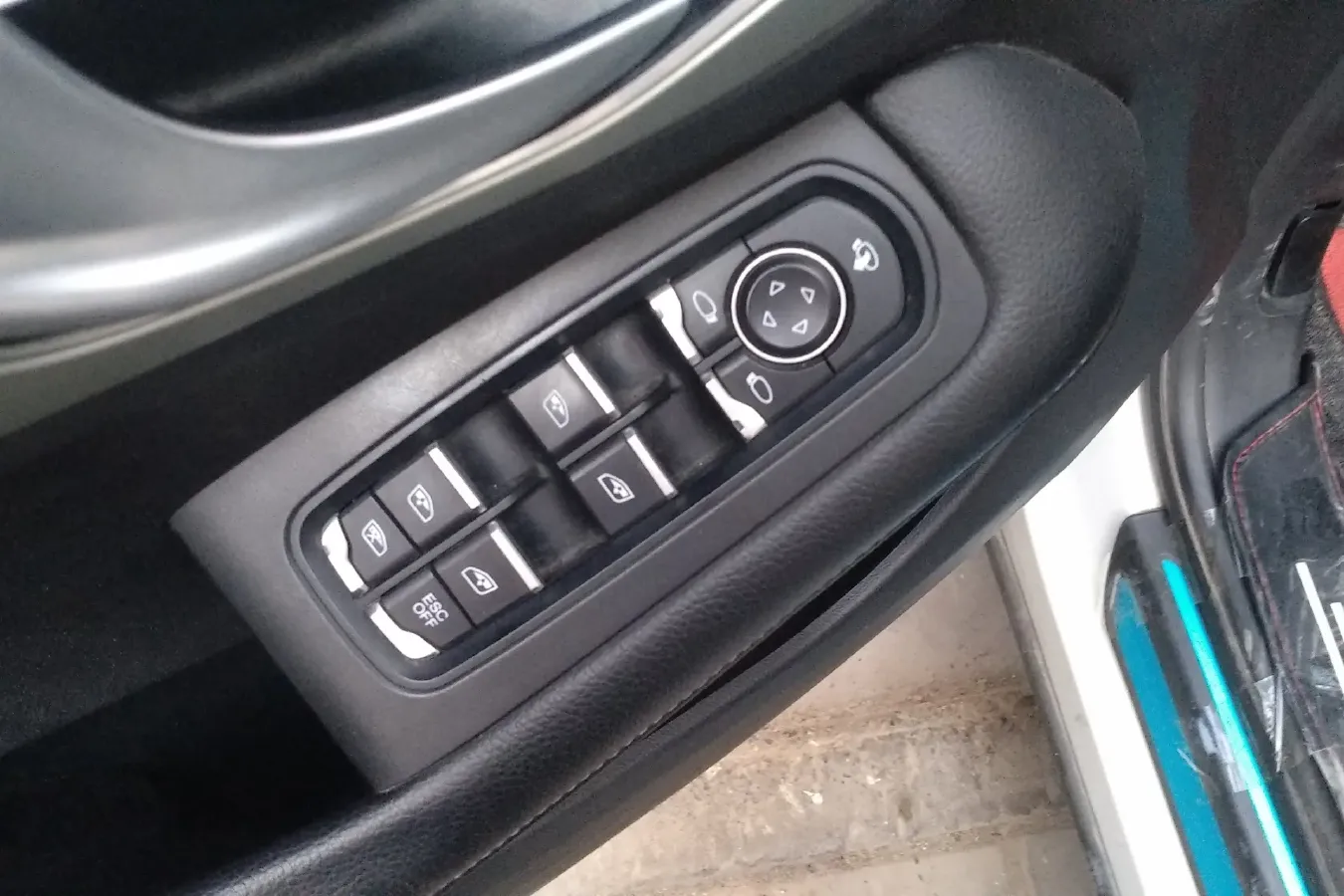 2016 Zotye SR7 1.5T 150HP L4 CVT,autocango,china used car exporter,china ev exporter,chinese used car exporter,chinese used ev exporter