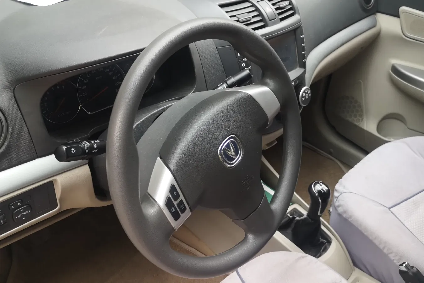 2012 ChangAn Alsvin V5 1.5L 114HP L4 5MT,autocango,china used car exporter,china ev exporter,chinese used car exporter,chinese used ev exporter