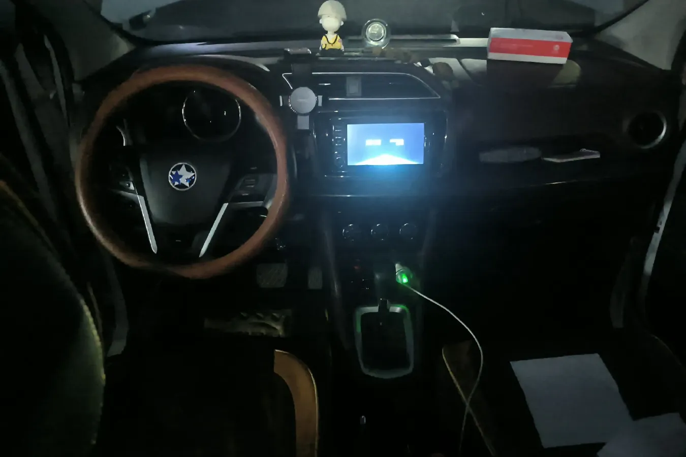 2017 Venucia M50V 1.6L 124HP L4 CVT,autocango,china used car exporter,china ev exporter,chinese used car exporter,chinese used ev exporter