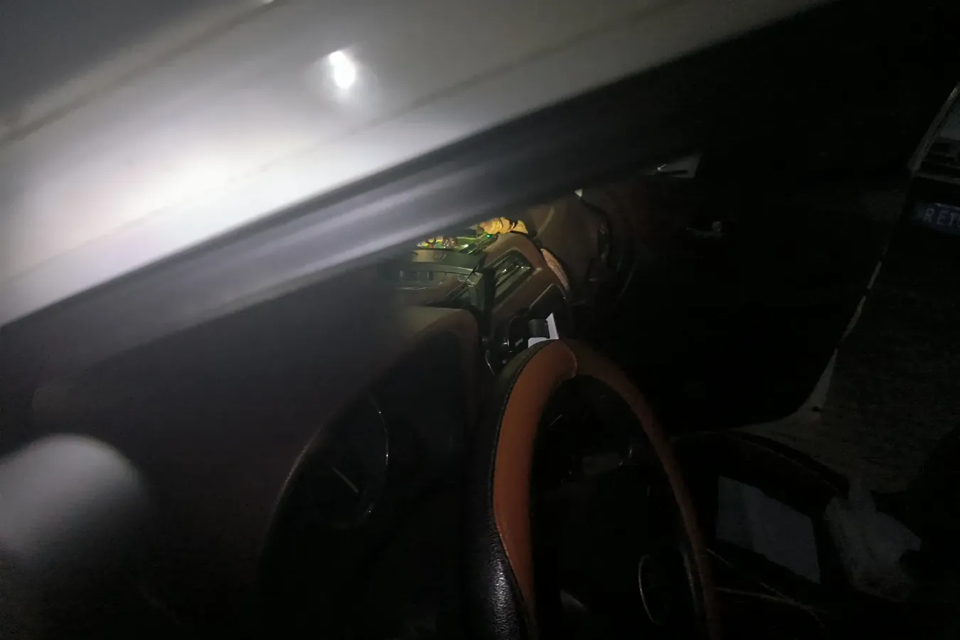 2017 Venucia M50V 1.6L 124HP L4 CVT,autocango,china used car exporter,china ev exporter,chinese used car exporter,chinese used ev exporter