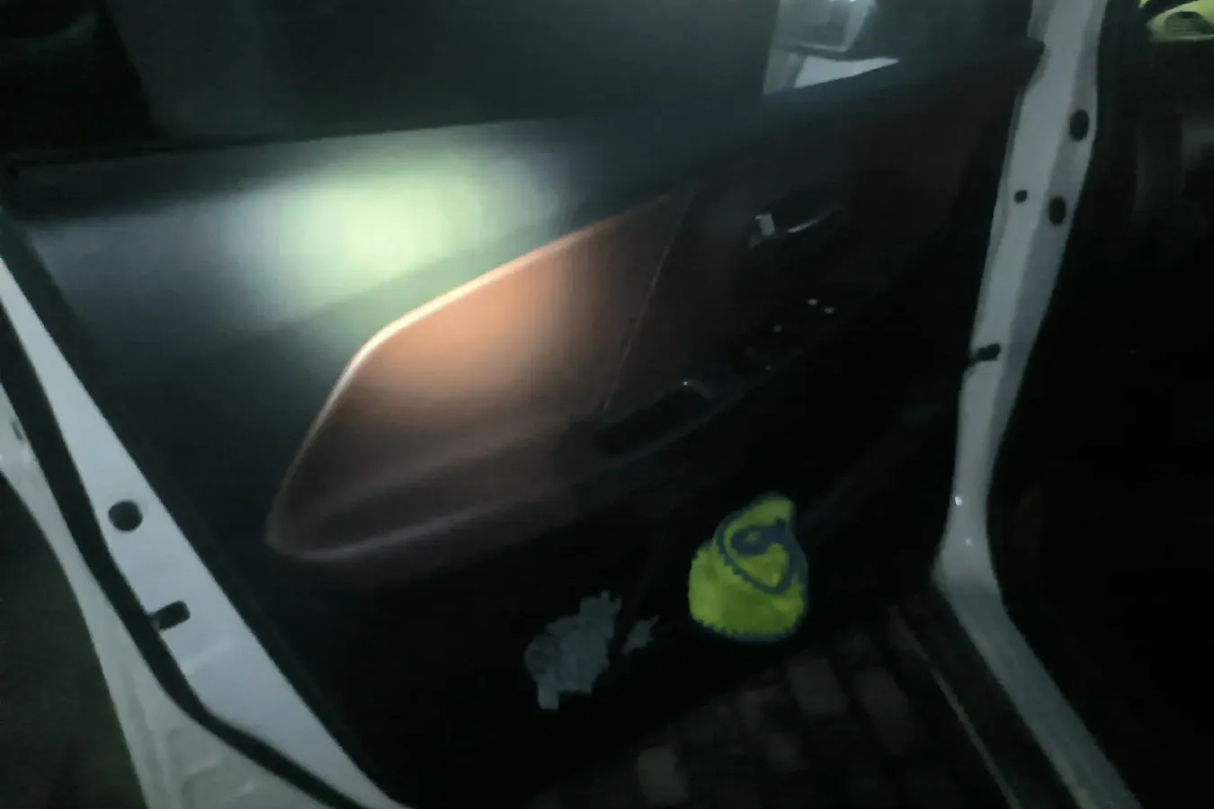 2017 Venucia M50V 1.6L 124HP L4 CVT,autocango,china used car exporter,china ev exporter,chinese used car exporter,chinese used ev exporter