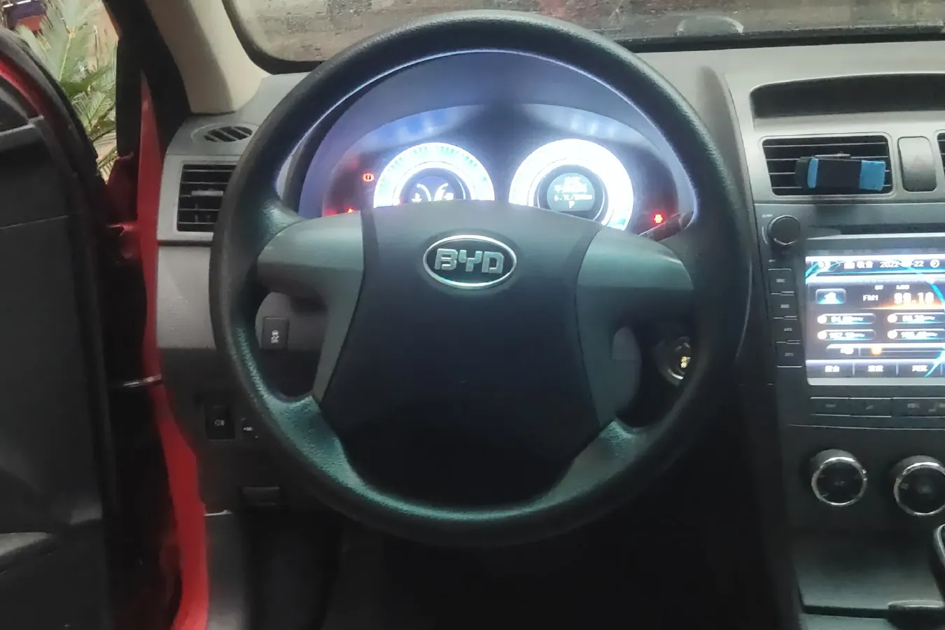 2015 BYD L3 1.5L 109HP L4 6DCT,autocango,china used car exporter,china ev exporter,chinese used car exporter,chinese used ev exporter