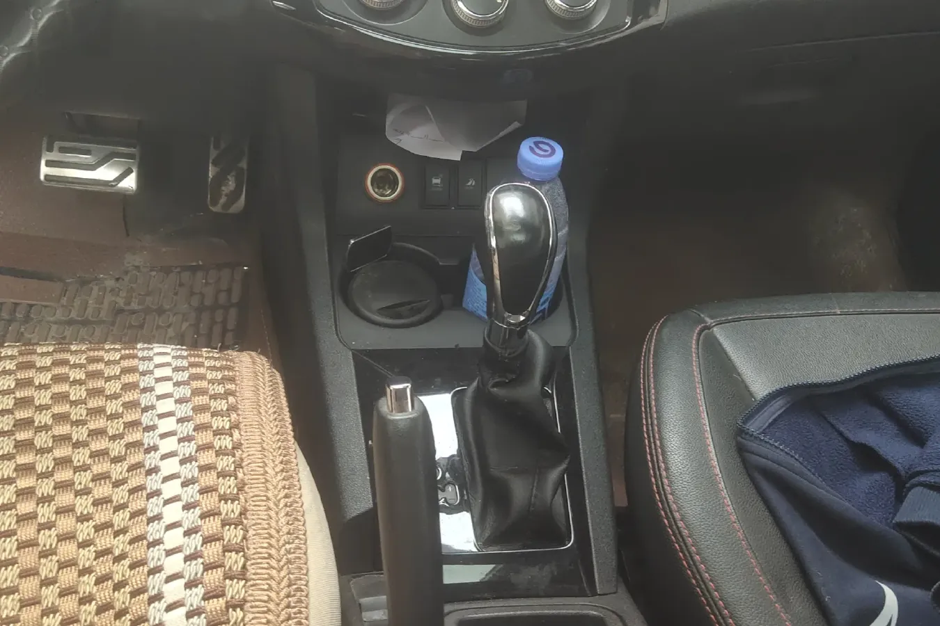 2014 Landwind X5 2.0T 190HP L4 8AT,autocango,china used car exporter,china ev exporter,chinese used car exporter,chinese used ev exporter