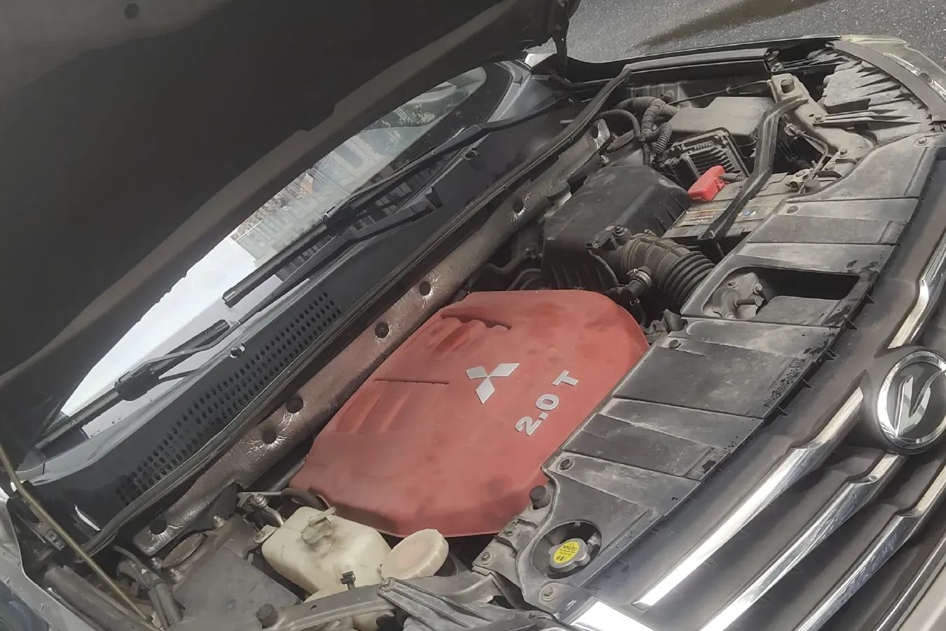 2014 Landwind X5 2.0T 190HP L4 8AT,autocango,china used car exporter,china ev exporter,chinese used car exporter,chinese used ev exporter