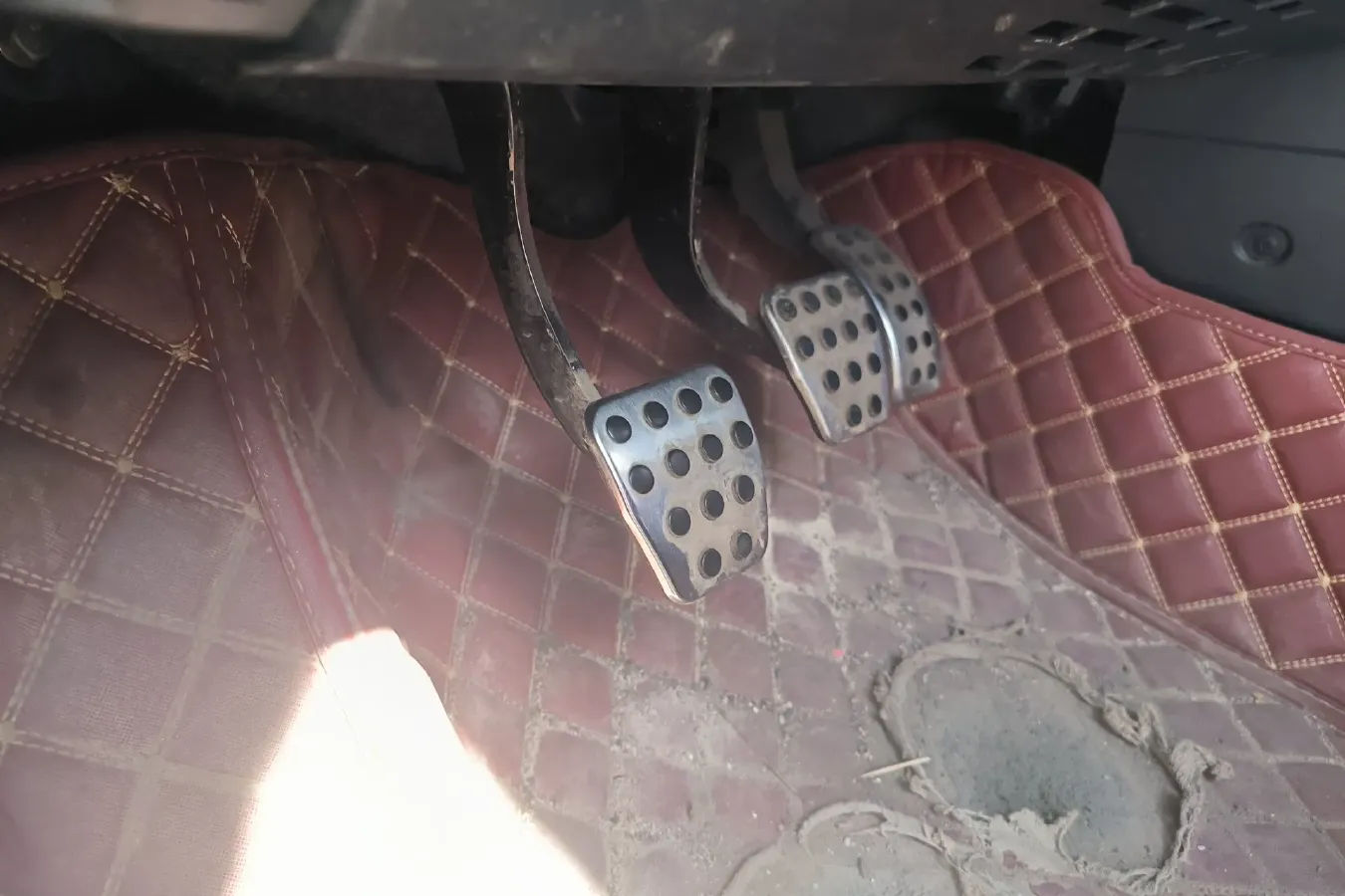 2016 Yema T70 1.5T 150HP L4 5MT,autocango,china used car exporter,china ev exporter,chinese used car exporter,chinese used ev exporter