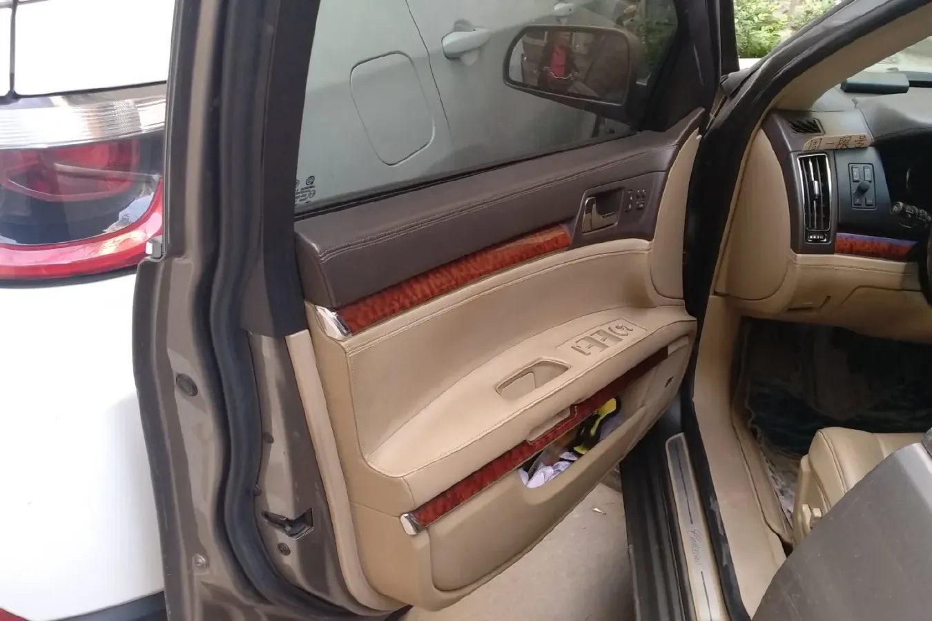 2007 Cadillac SLS 2.8L 209HP V6 5AT,autocango,china used car exporter,china ev exporter,chinese used car exporter,chinese used ev exporter