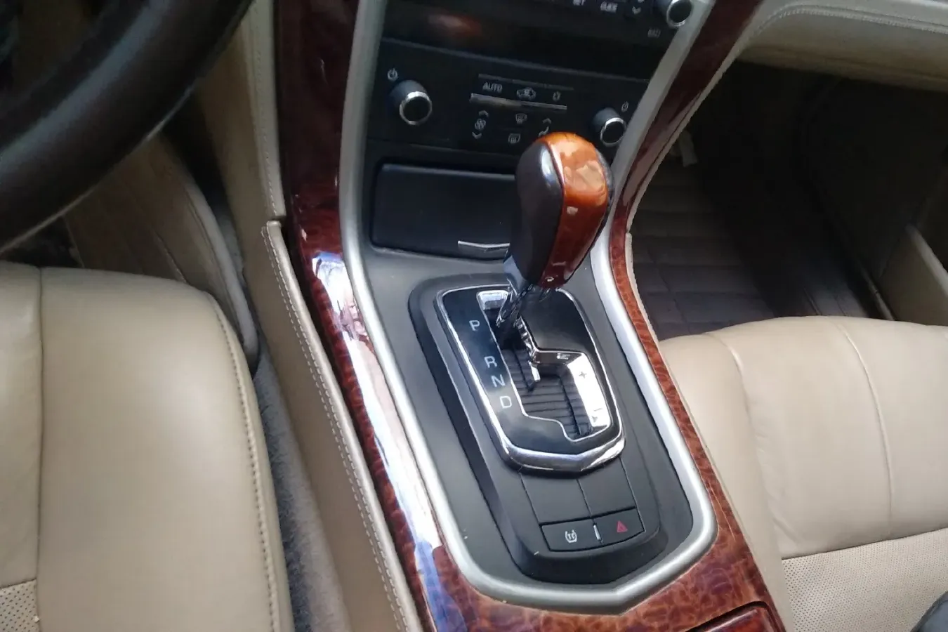 2007 Cadillac SLS 2.8L 209HP V6 5AT,autocango,china used car exporter,china ev exporter,chinese used car exporter,chinese used ev exporter