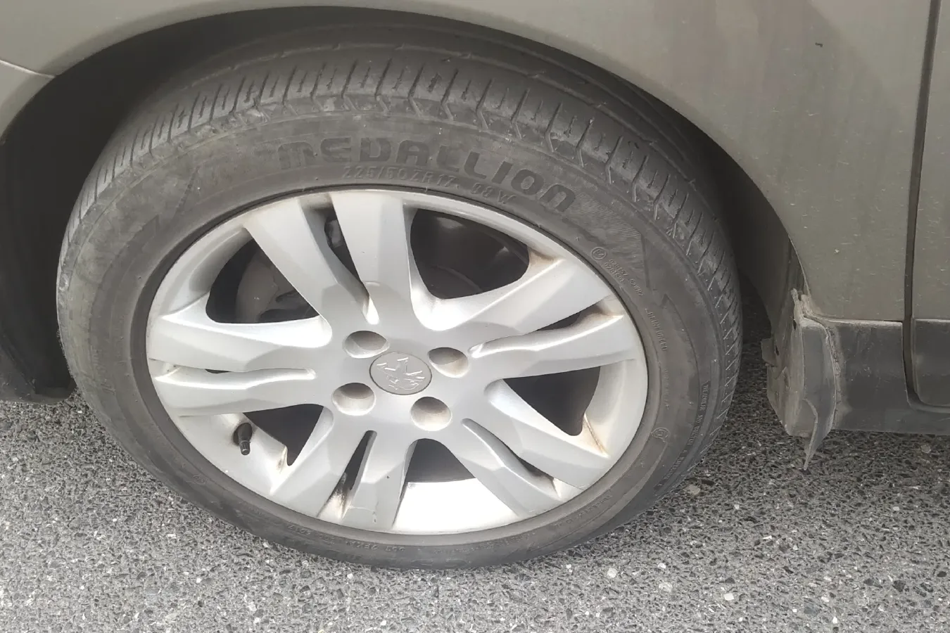 2015 Peugeot 3008 2.0L 147HP L4 6AT,autocango,china used car exporter,china ev exporter,chinese used car exporter,chinese used ev exporter