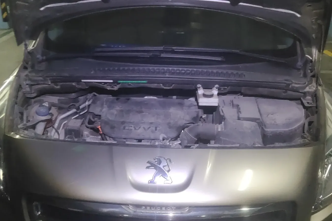 2015 Peugeot 3008 2.0L 147HP L4 6AT,autocango,china used car exporter,china ev exporter,chinese used car exporter,chinese used ev exporter