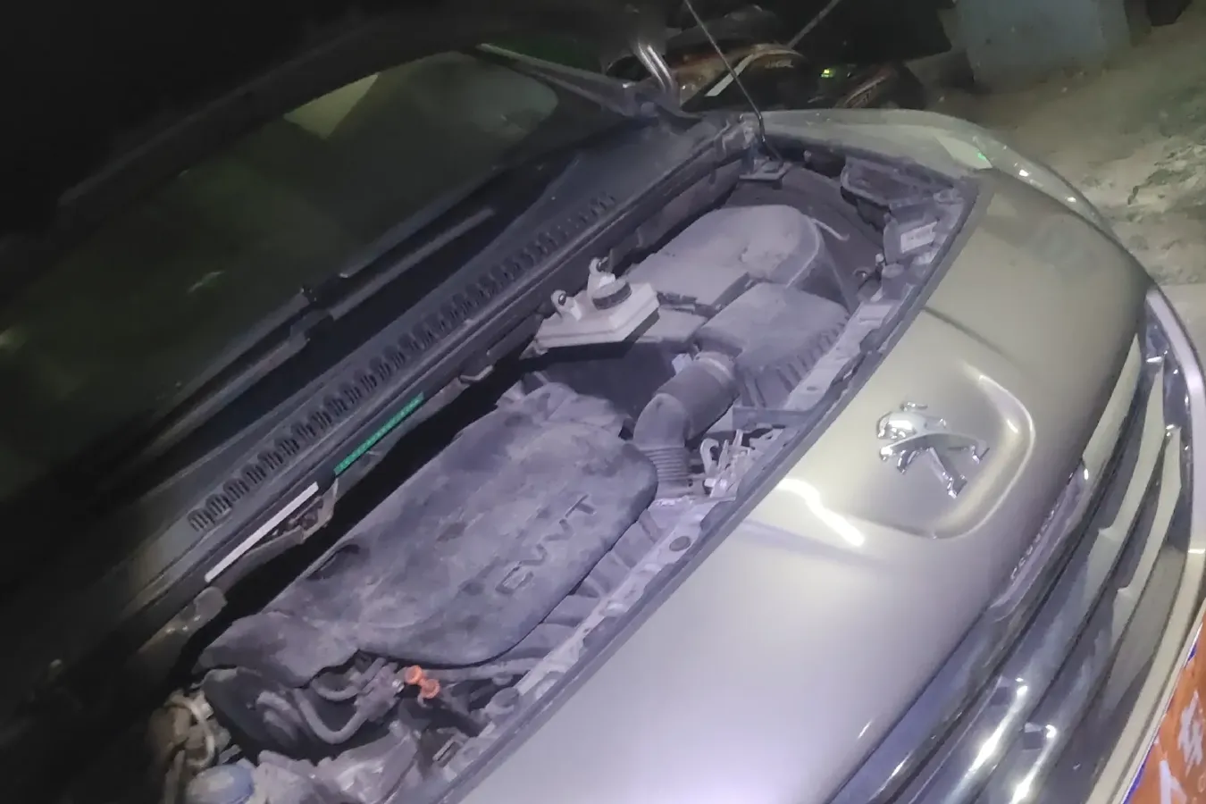 2015 Peugeot 3008 2.0L 147HP L4 6AT,autocango,china used car exporter,china ev exporter,chinese used car exporter,chinese used ev exporter