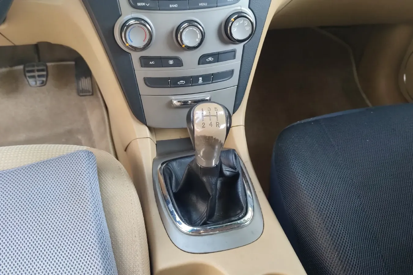 2010 Chery A3 1.6L 126HP L4 5MT,autocango,china used car exporter,china ev exporter,chinese used car exporter,chinese used ev exporter