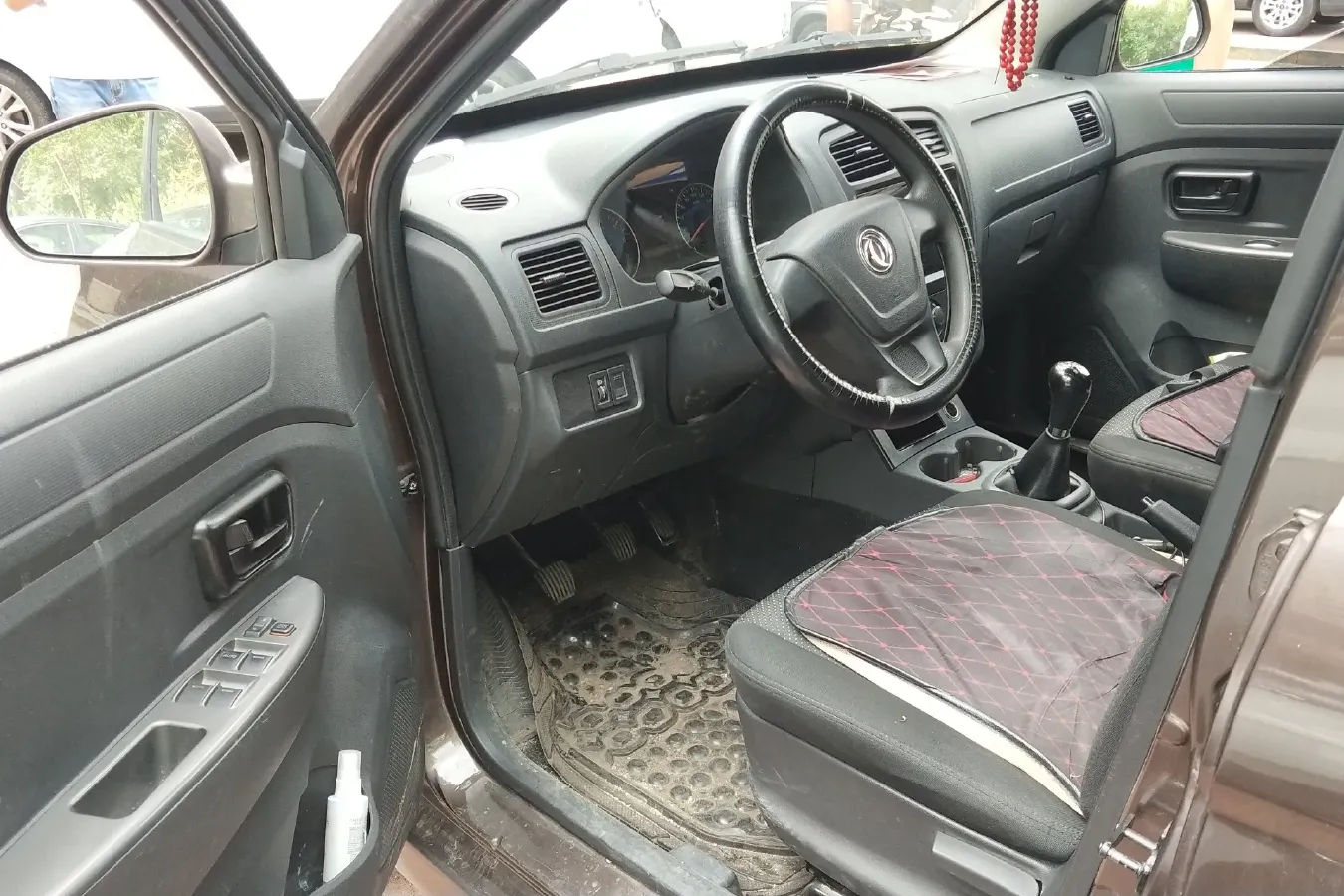 2018 DongFeng Fengon Fengon 330 1.5L 109HP L4 5MT,autocango,china used car exporter,china ev exporter,chinese used car exporter,chinese used ev exporter