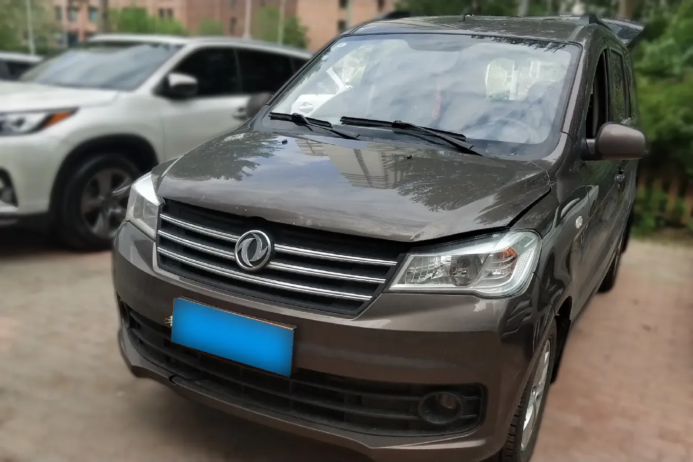2018 DongFeng Fengon Fengon 330 1.5L 109HP L4 5MT,autocango,china used car exporter,china ev exporter,chinese used car exporter,chinese used ev exporter