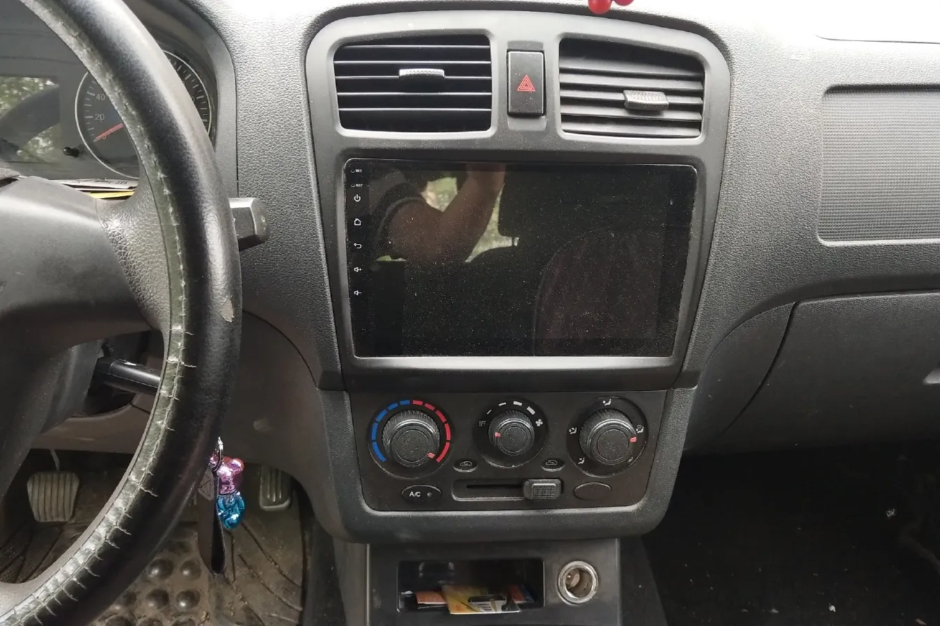 2018 DongFeng Fengon Fengon 330 1.5L 109HP L4 5MT,autocango,china used car exporter,china ev exporter,chinese used car exporter,chinese used ev exporter