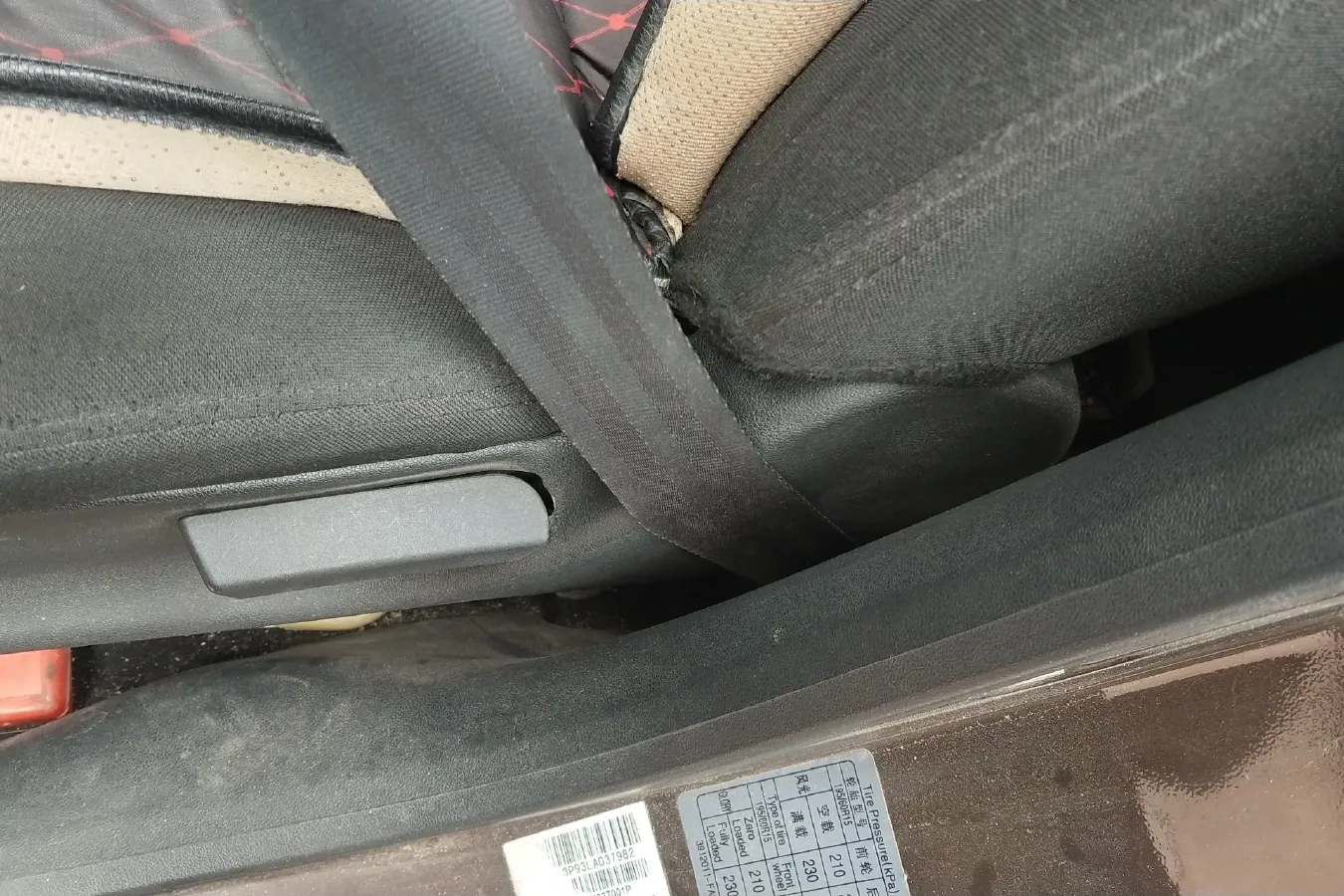 2018 DongFeng Fengon Fengon 330 1.5L 109HP L4 5MT,autocango,china used car exporter,china ev exporter,chinese used car exporter,chinese used ev exporter