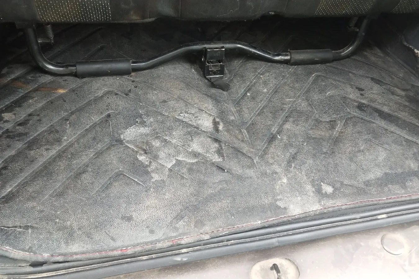 2018 DongFeng Fengon Fengon 330 1.5L 109HP L4 5MT,autocango,china used car exporter,china ev exporter,chinese used car exporter,chinese used ev exporter