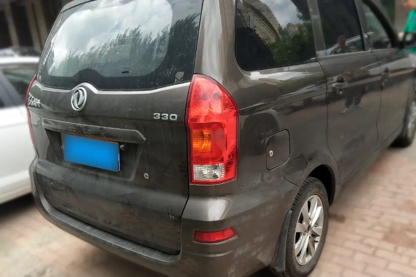 2018 DongFeng Fengon Fengon 330 1.5L 109HP L4 5MT,autocango,china used car exporter,china ev exporter,chinese used car exporter,chinese used ev exporter