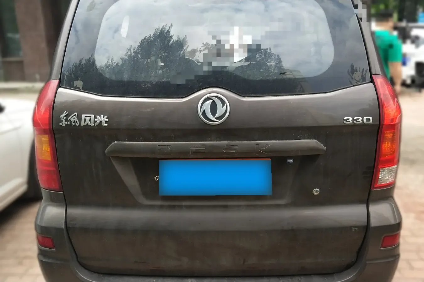 2018 DongFeng Fengon Fengon 330 1.5L 109HP L4 5MT,autocango,china used car exporter,china ev exporter,chinese used car exporter,chinese used ev exporter