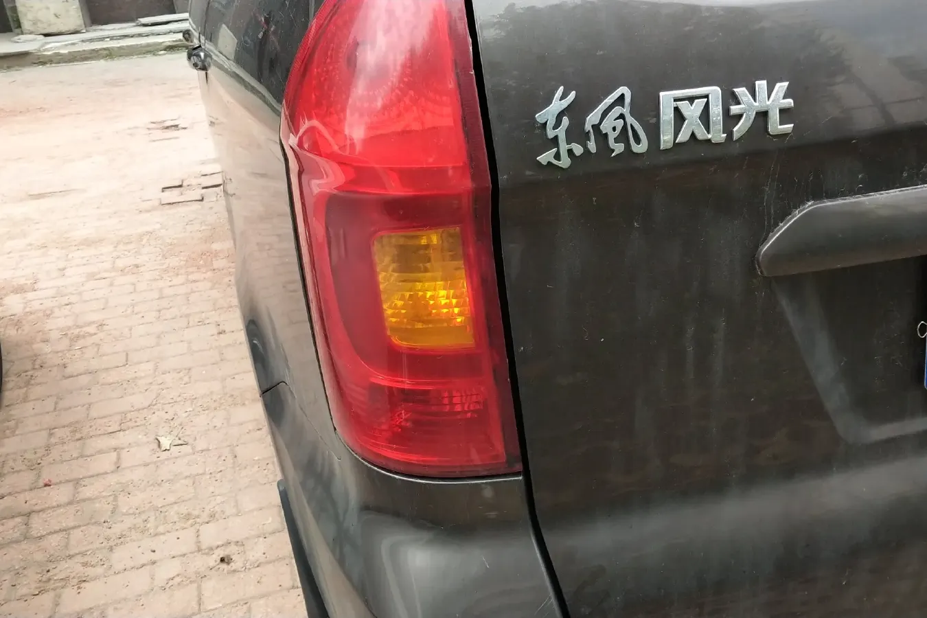 2018 DongFeng Fengon Fengon 330 1.5L 109HP L4 5MT,autocango,china used car exporter,china ev exporter,chinese used car exporter,chinese used ev exporter